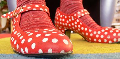 Rood met witte stippen